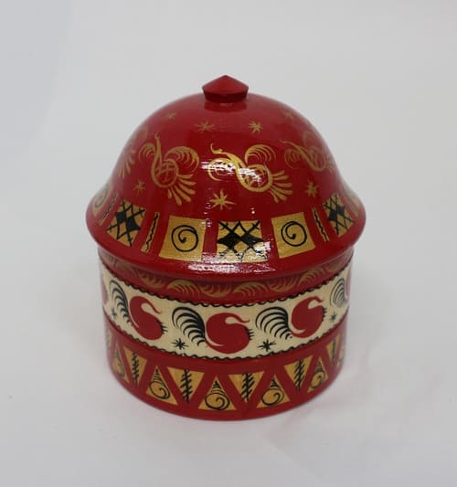 С 834 НХП. Шкатулка. Мезенская роспись. Птицы